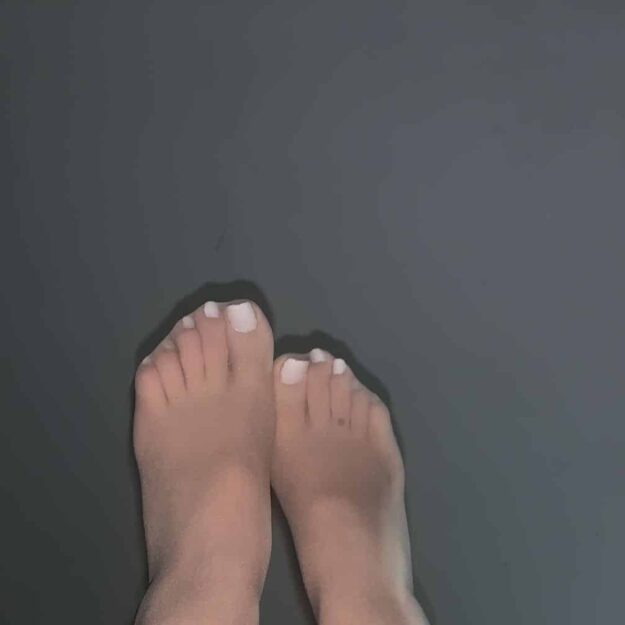 yourfeetbitch 🦶