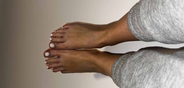 Frosty feets