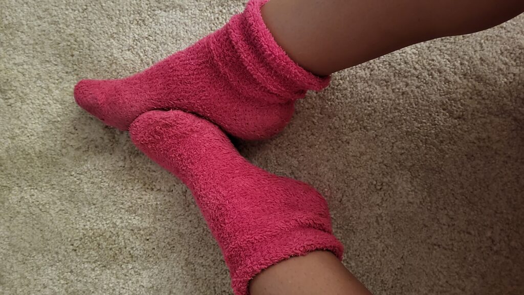 Ein paar kuschelige Socken die ich beim schlafen tragen werde.. Süße Träume 😋😘