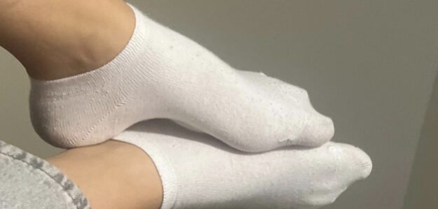 TannedToes37