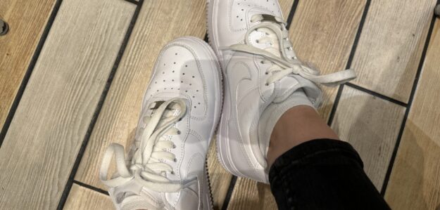 Youronlyfeetbabe