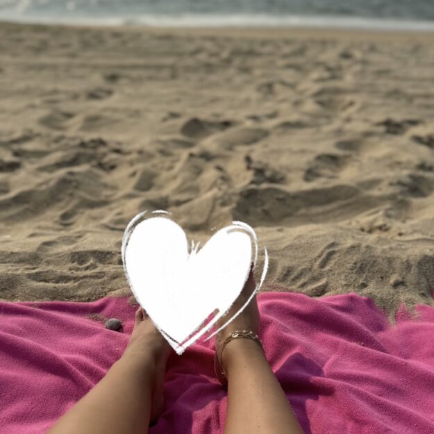 WhiteNailsLatina