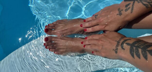 Foxxxy feet