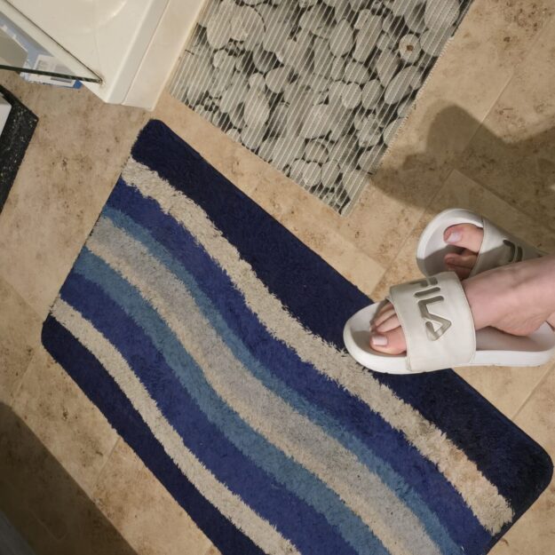 BABYG.feet
