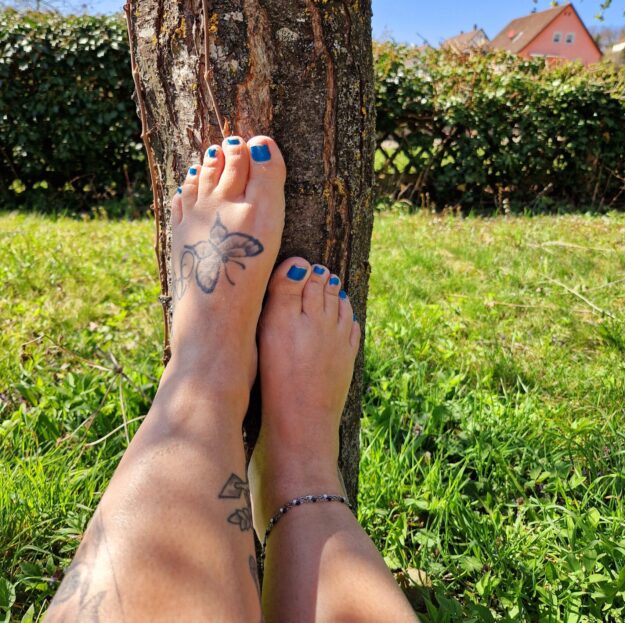 SweetFeet85