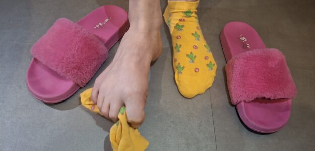 Sockgirl