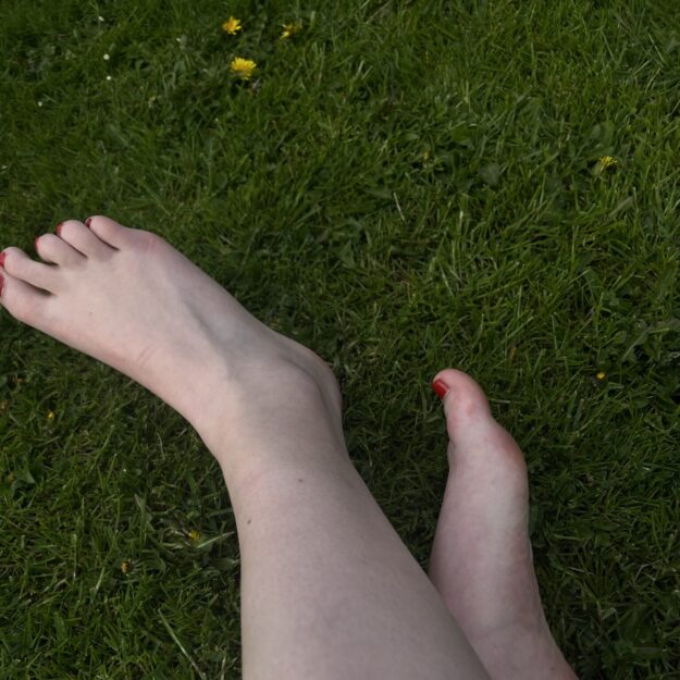 velvetredfeets