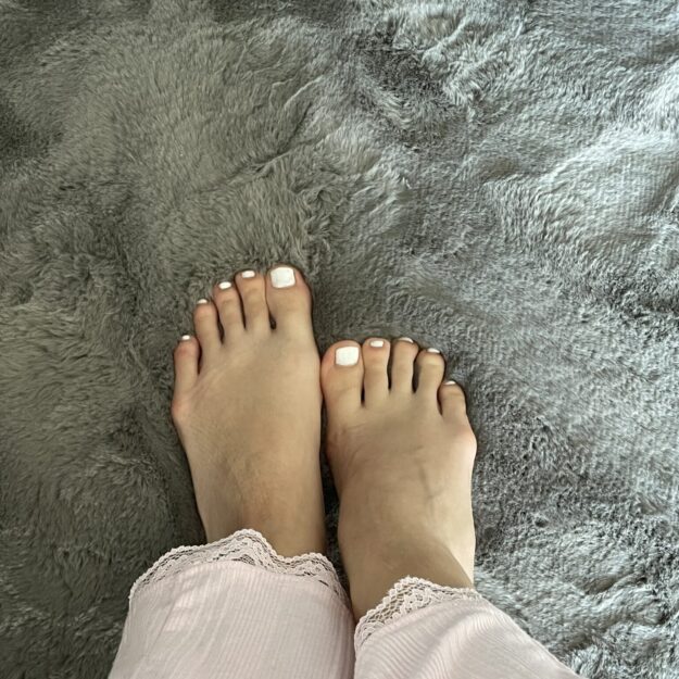 Girlwithlittlefeet