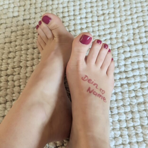 Lana Loyale