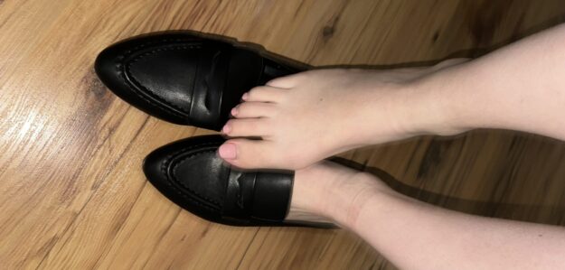 Secret_Feeties