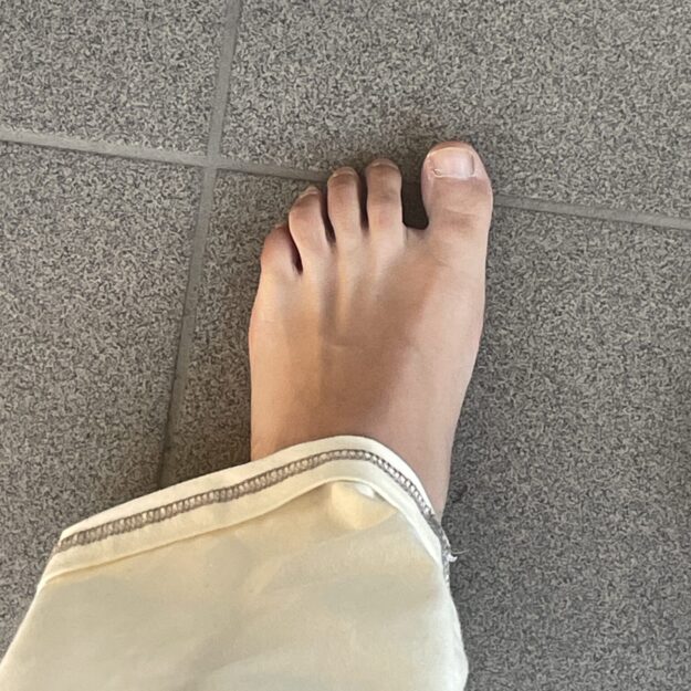 footsiefeet