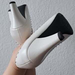 getragene Heels