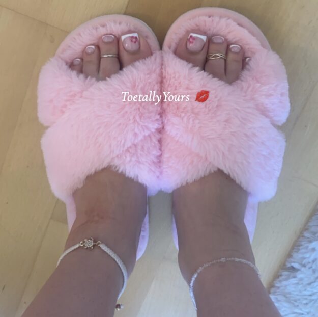 ToetallyYours13