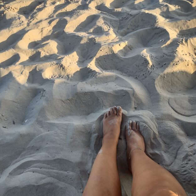 Sandyfeet