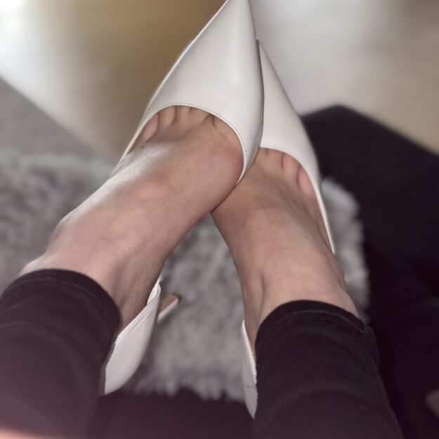 LilGirlFeetFetish