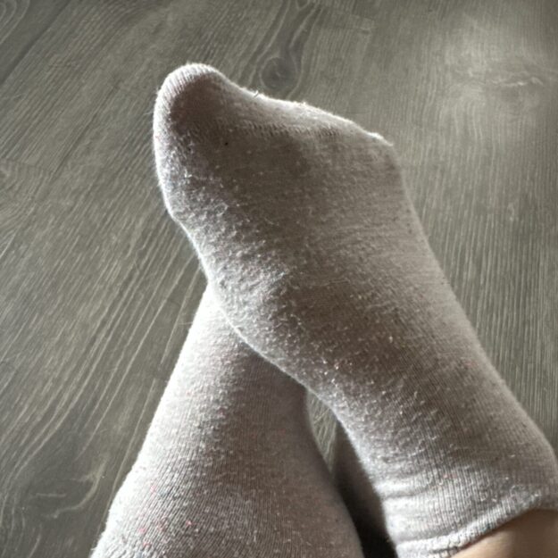 ToesAndTemptations610